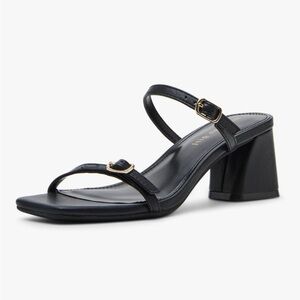 NWT- Madden Girl Womens Bettyy